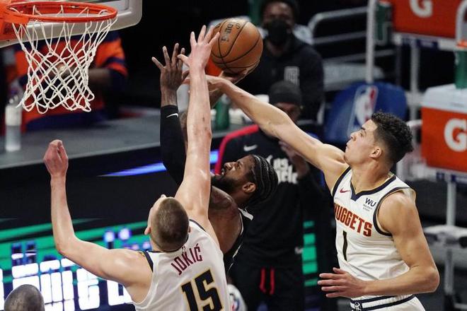5月2日NBA季后赛：快船生死战111-105力克掘金扳平总比分