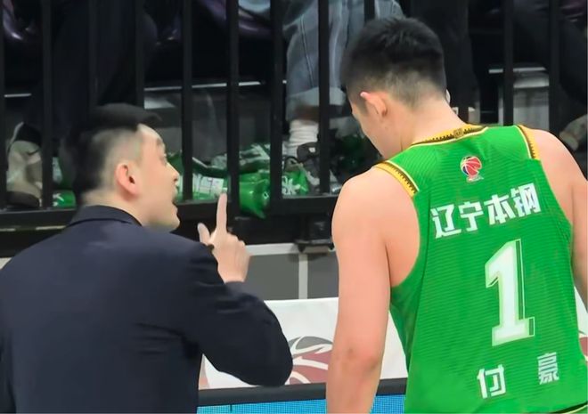 CBA 季后赛半决赛 G3：辽宁 0-3 出局，付豪发挥糟糕引杨鸣怒吼