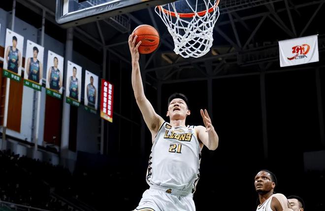 CBA 季后赛半决赛 G3：广厦 109 - 98 胜辽宁，胡金秋孙铭徽布朗高光表现