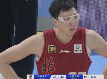 WE ARE FANBOG3 北京队球员声援曾凡博，刘传兴遭嘘仍表现出色