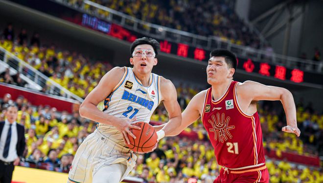 周琦与广东仅签一年合同待价而沽，首钢进总决赛幕后功臣是他