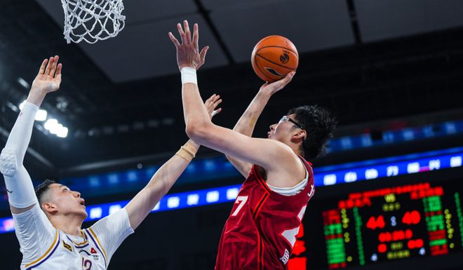 周琦与广东仅签一年合同待价而沽，首钢进总决赛幕后功臣是他