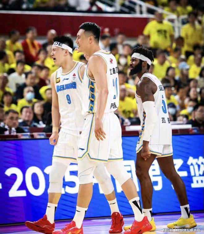 CBA 季后赛半决赛精彩不断！北京北汽与山西男篮激战正酣