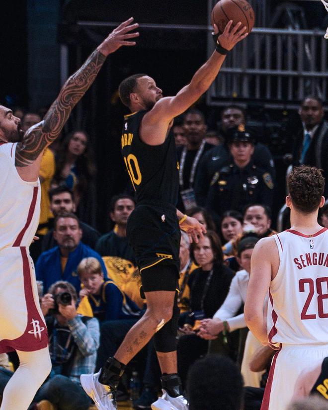 NBA 季后赛 G6 勇士主场惜败火箭，系列赛 3-3 平将迎抢七大战