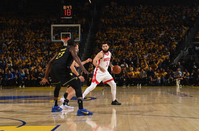 NBA西部首轮G6：勇士负火箭被拖入抢七，徐静雨怒批科尔变阵