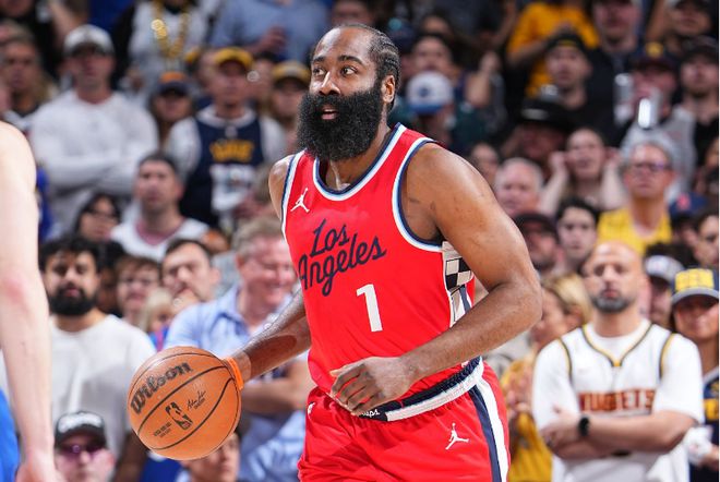 NBA季后赛抢七生死战：掘金胜快船晋级，哈登低迷成关键