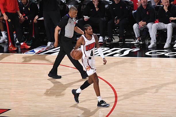 NBA季后赛：金州勇士胜休斯顿火箭，杰伦-格林表现惨不忍睹