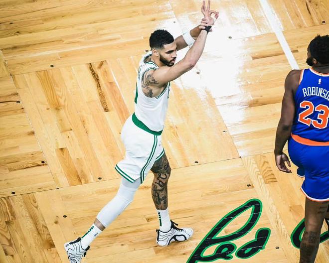 5月6日NBA季后赛东部半决赛，凯尔特人主场迎尼克斯，ESPN专家团预测一边倒