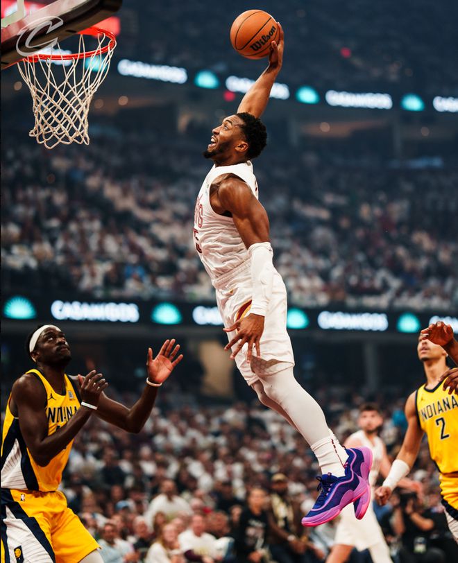 5月7日NBA季后赛次轮：步行者击败骑士 大比分2-0领先