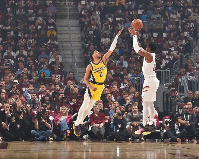 3分绝杀+20分逆转！NBA再现大冷，骑士队遇阻伤病困扰