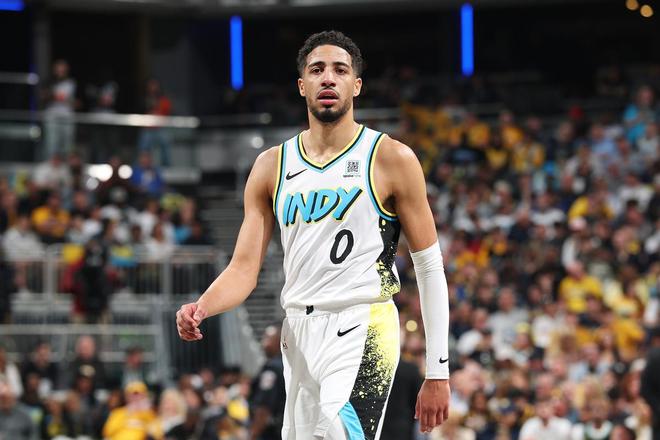 3分绝杀+20分逆转！NBA再现大冷，骑士队遇阻伤病困扰