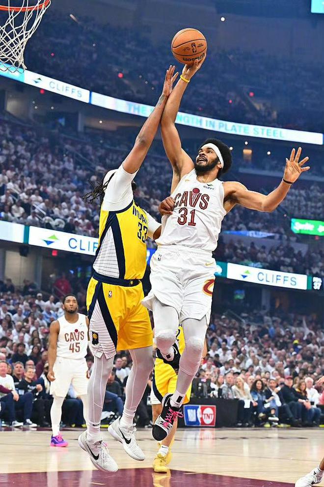 3分绝杀+20分逆转！NBA再现大冷，骑士队遇阻伤病困扰