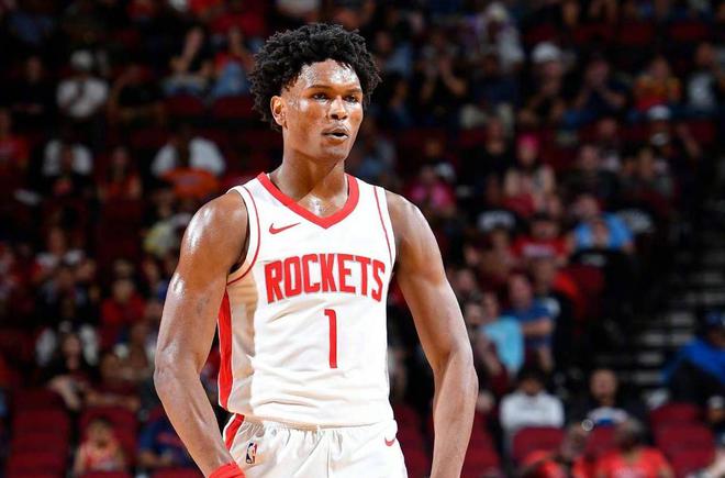 本赛季NBA季后赛第二阶段：快船火箭出局，潜力年轻球员表现几何？