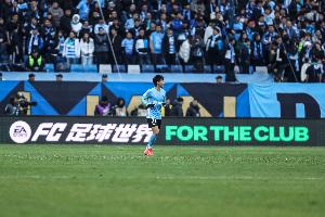 大连英博俱乐部新闻官辟谣主场0-2负国安后放弃比赛言论