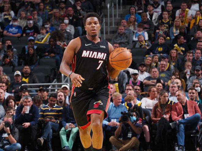 NBA季后赛西部半决赛G1：库里伤退，盘点近年腿筋伤势对球员影响