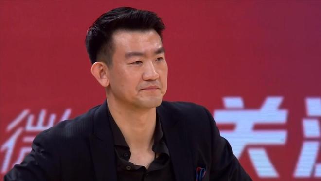CBA总决赛首场浙江广厦与北京男篮激战，谁能更胜一筹？