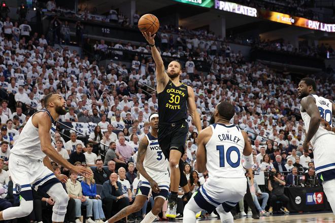 NBA历史首次！4组半决赛G1均下克上，美媒更新夺冠概率