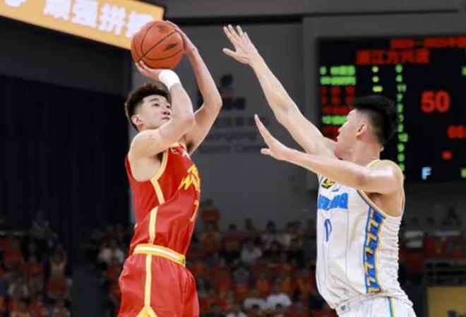 CBA总决赛G1北京大胜广厦1-0领先，赛后全队淡定保持好心态