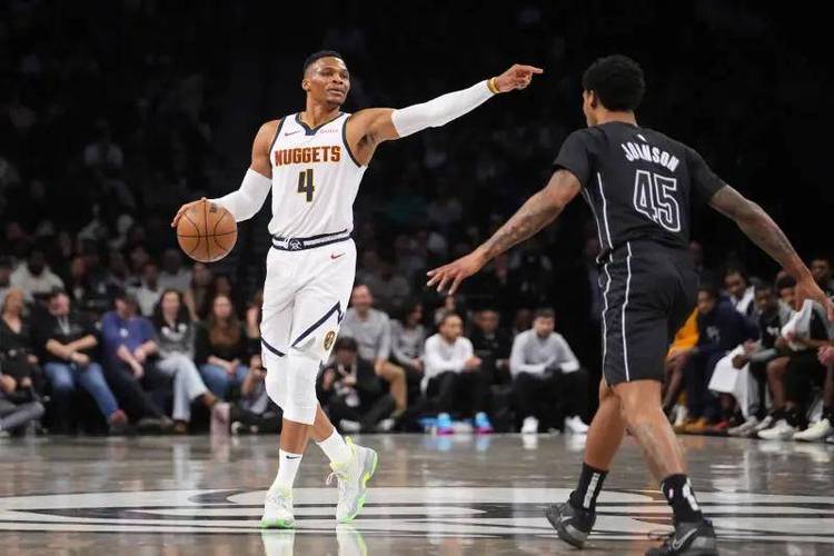 NBA季后赛半决赛掘金VS雷霆G2激战，约基奇威少领衔精彩对决