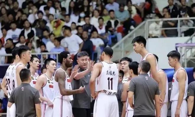 CBA总决赛阶段广东队出局后，徐昕训练动态引球迷关注
