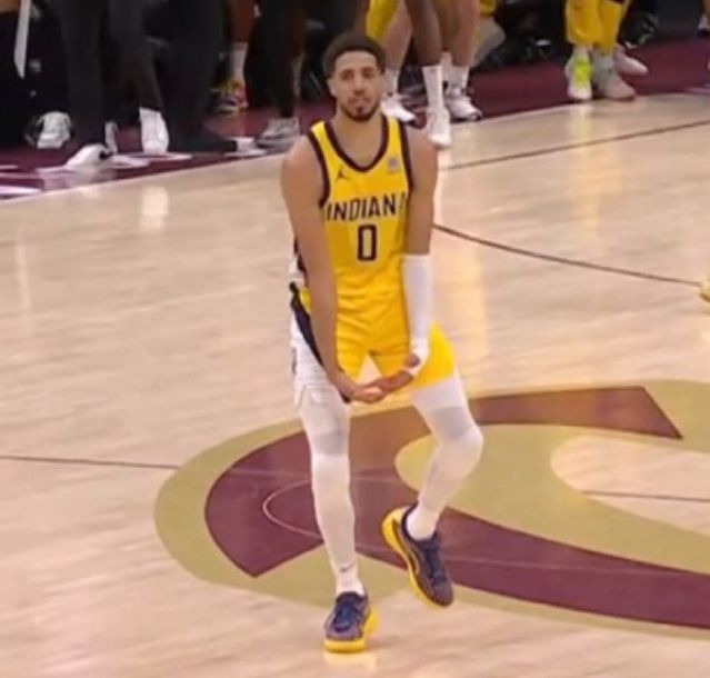 NBA 季后赛东部战况惊人！哈利伯顿绝杀后为何被联盟警告？