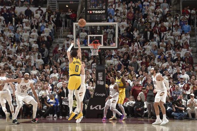 NBA 季后赛分区半决赛客队全胜，步行者尼克斯主场 G3、G4 能否逆袭？