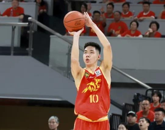 CBA总决赛G2：广厦103-96胜北京，孙铭徽胡金秋完美表现助力