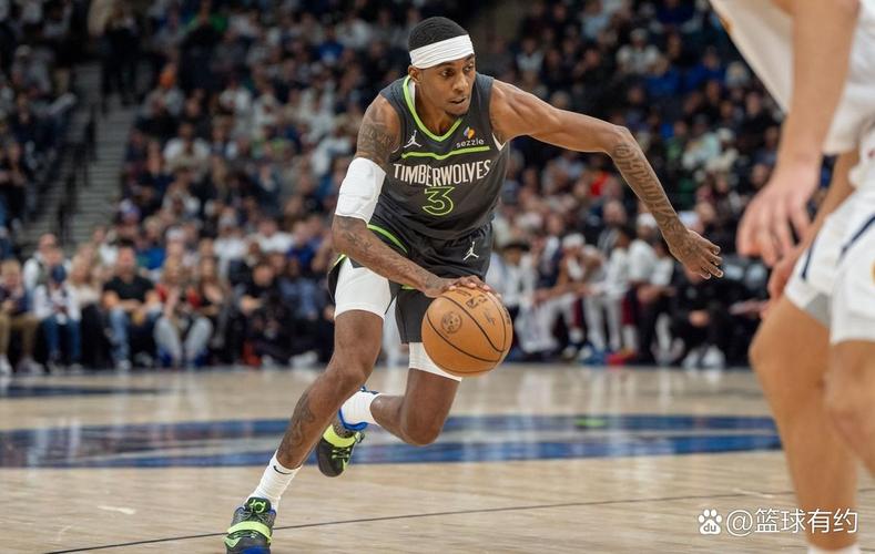 NBA 季后赛森林狼胜勇士扳平总比分，麦克丹尼尔斯表现抢眼