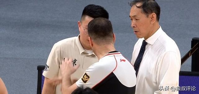 CBA总决赛G2裁判问题引热议，尺度遭吐槽影响比赛进程