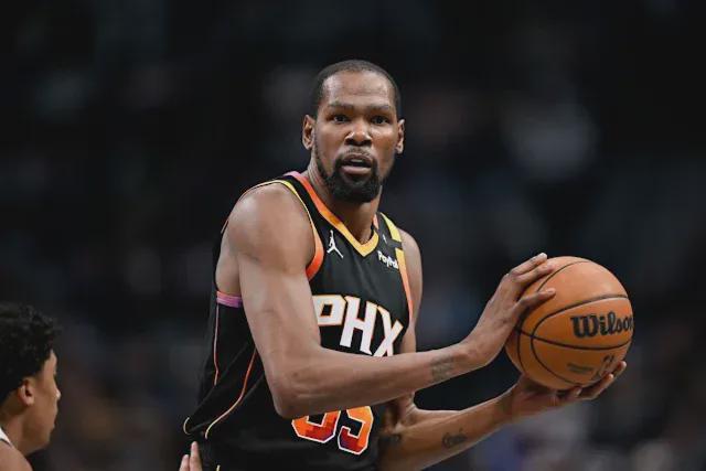 NBA球星凯文杜兰特遭指责，回应球迷对其‘投敌’言论