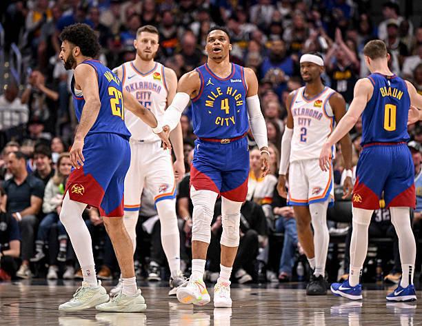 NBA西部半决赛G3：掘金主场险胜雷霆，威少表现亮点与不足并存