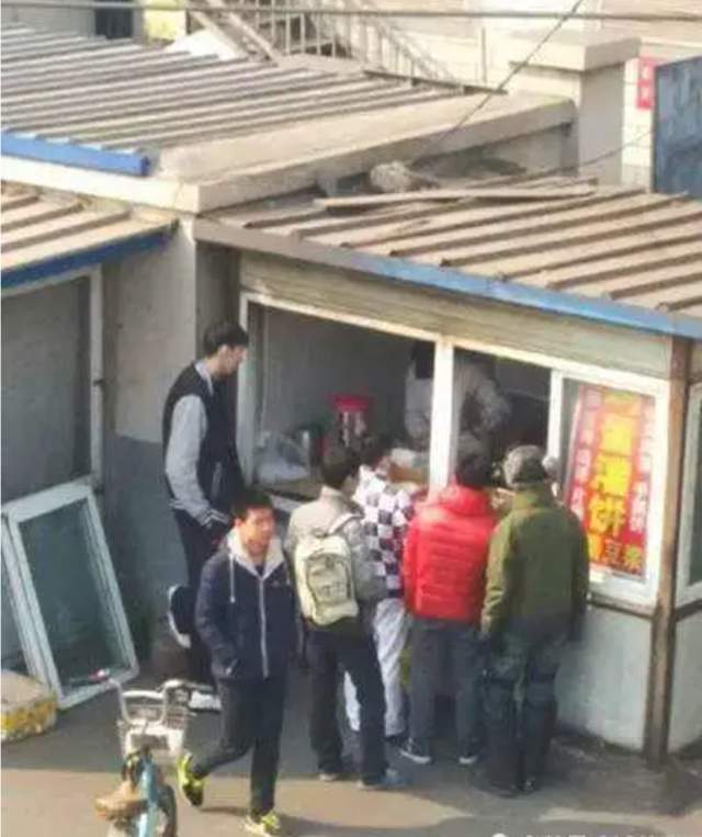 CBA全明星期间周琦谈体育总局门口鸡蛋灌饼：已拆不知去向